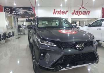 TOYOTA HILUX SW4