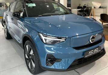 VOLVO XC 40