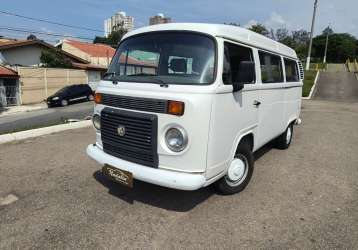 VOLKSWAGEN KOMBI