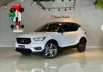 VOLVO XC 40