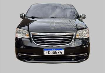 CHRYSLER TOWN & COUNTRY