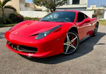 FERRARI 458 ITALIA