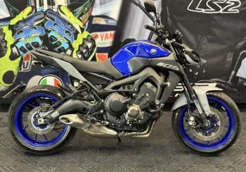 YAMAHA MT-09