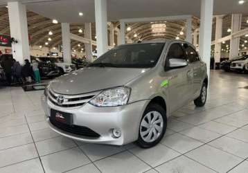 TOYOTA ETIOS