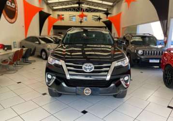 TOYOTA HILUX SW4