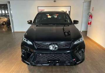 TOYOTA HILUX SW4