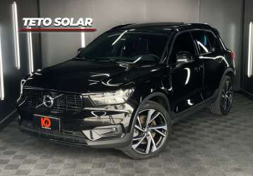 VOLVO XC 40