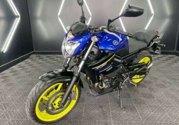 YAMAHA XJ6