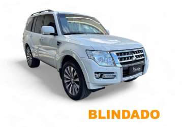 MITSUBISHI PAJERO FULL