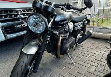 TRIUMPH SPEED TWIN