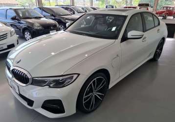 BMW 330E