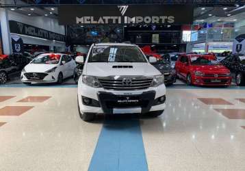 TOYOTA HILUX SW4