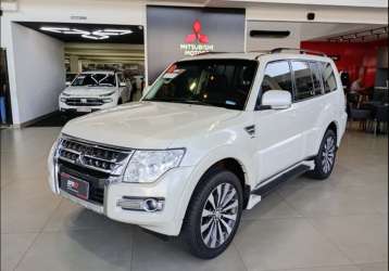 MITSUBISHI PAJERO FULL