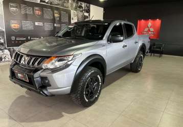 MITSUBISHI L200 TRITON