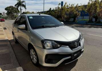 TOYOTA ETIOS