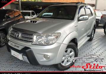 TOYOTA HILUX SW4