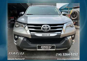 TOYOTA HILUX SW4