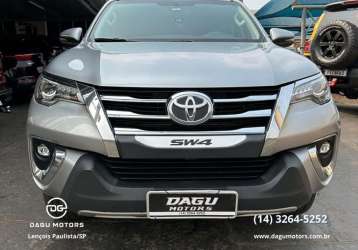 TOYOTA HILUX SW4