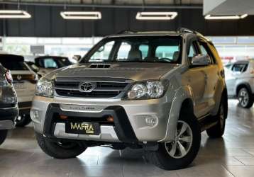 TOYOTA HILUX SW4