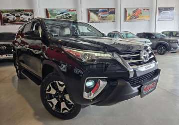 TOYOTA HILUX SW4