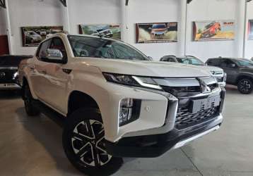 MITSUBISHI L200 TRITON