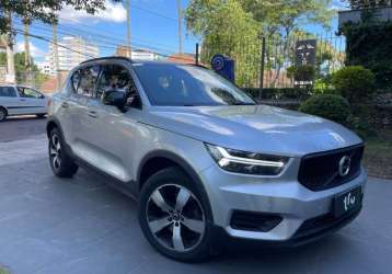 VOLVO XC 40