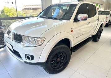 MITSUBISHI L200 TRITON