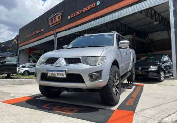 MITSUBISHI L200 TRITON