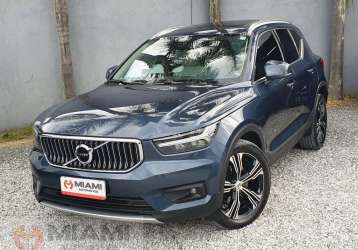 VOLVO XC 40