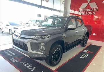 MITSUBISHI L200 TRITON