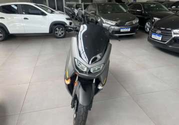 YAMAHA NMAX