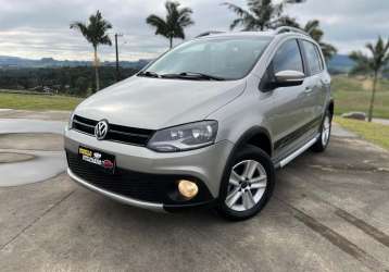 VOLKSWAGEN CROSSFOX