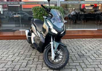 HONDA ADV