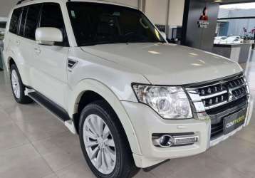 MITSUBISHI PAJERO FULL