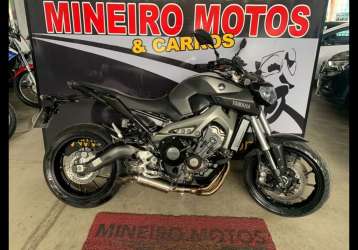 YAMAHA MT-09