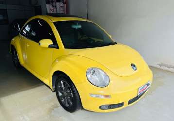 VOLKSWAGEN NEW BEETLE