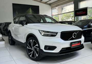 VOLVO XC 40