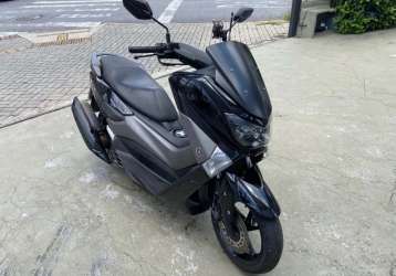 YAMAHA NMAX