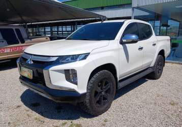 MITSUBISHI L200 TRITON