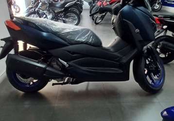 YAMAHA NMAX