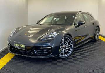 PORSCHE PANAMERA 4