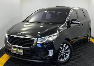 KIA GRAND CARNIVAL