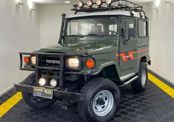 TOYOTA BANDEIRANTE