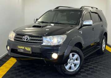 TOYOTA HILUX SW4