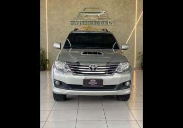 TOYOTA HILUX SW4