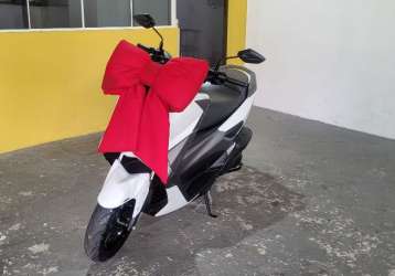 YAMAHA NMAX