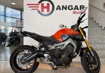 YAMAHA MT-09