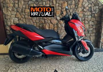 YAMAHA XMAX