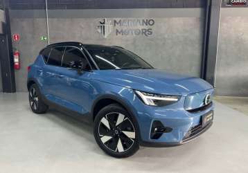 VOLVO XC 40