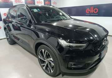 VOLVO XC 40